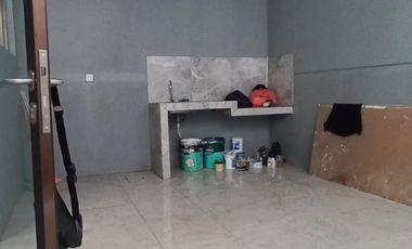 Disewakan Rumah 2 Lantai Siap Huni Di Graha Raya AZ 17990