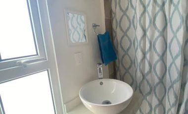 RENTA CASA AMUEBLADA EN DREAM LAGOONS EN CLUSTER CON ALBERCA 3 HABITACIONES