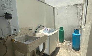 RENTA CASA AMUEBLADA EN DREAM LAGOONS EN CLUSTER CON ALBERCA 3 HABITACIONES