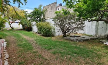 3 DEPARTAMENTOS EN VENTA, CON AMPLIO TERRENO. CARMEN, CAMP.