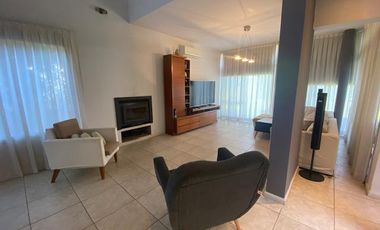 Casa en venta en Santa Maria De Los Olivos