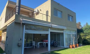 Casa en venta en Santa Maria De Los Olivos