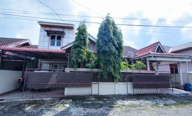 RUMAH MEWAH DI JUAL 2 LANTAI DI JL LOBAK FULL INTERIOR