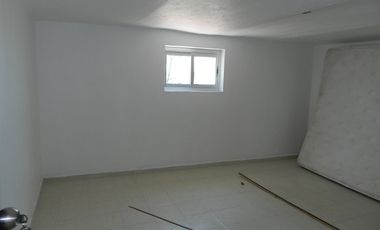 CASA EN RENTA EN ZAPOTLANEJO