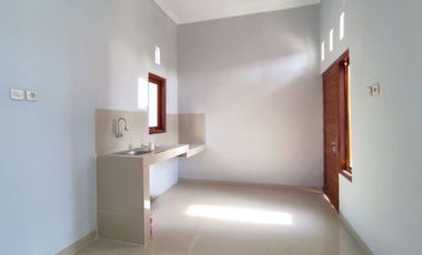 PROMO KEMERDEKAAN !!! RUMAH SIAP HUNI DI SEYGAN SLEMAN TIPE BESAR TANAH LUAS