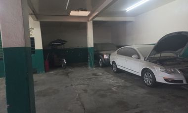 BODEGA CON OFICINAS Y CASA