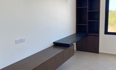 Casa en venta tipo TownHouse en Residencial Xcanatún