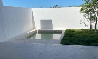 Casa en venta tipo TownHouse en Residencial Xcanatún