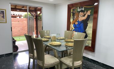 casa en venta en cinco soles. Cod V17149
