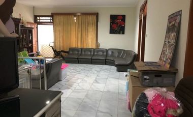 JUAL CEPAT RUMAH MENTENG DEKAT SUDIRMAN HANYA 8 M SAJA