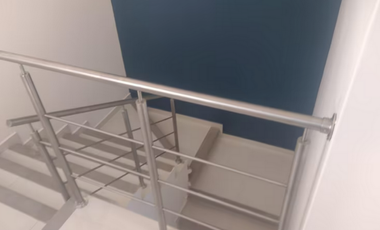 !precio negociable¡ AMPLIA ESTRENE MODERNA CON VIGILANCIA RECÁMARA CON VESTIDOR Y BAÑO PB Y ALBERCA