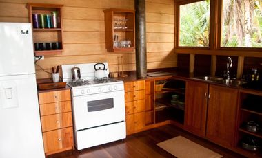 SEA Confiable Vende Resort en Bocas del Toro