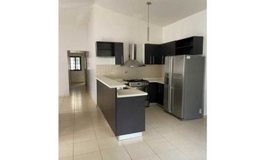 ALQUILER CASA COSTA VERDE