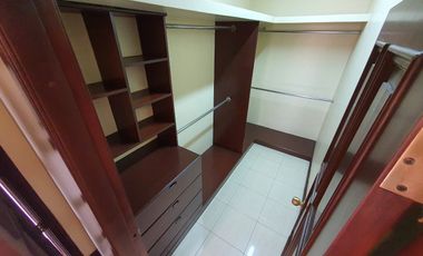 EN VENTA CASA URBANIZACION RÍO GRANDE  KM.1.5 - SAMBORONDON