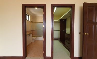 EN VENTA CASA URBANIZACION RÍO GRANDE  KM.1.5 - SAMBORONDON