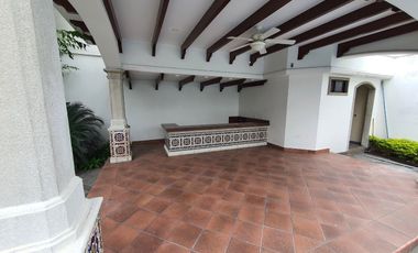 EN VENTA CASA URBANIZACION RÍO GRANDE  KM.1.5 - SAMBORONDON