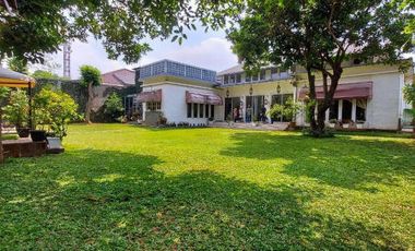 DIJUAL RUMAH LUAS dan MEWAH di Jl NANGKA, LEBAK BULUS, JAKSEL