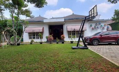 DIJUAL RUMAH LUAS dan MEWAH di Jl NANGKA, LEBAK BULUS, JAKSEL