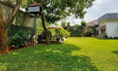 DIJUAL RUMAH LUAS dan MEWAH di Jl NANGKA, LEBAK BULUS, JAKSEL