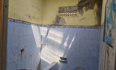 RUMAH SECOND PALING MURAH DENGAN LUAS TANAH 4 ARE DAN DEKAT JALAN UTAMA TABANAN