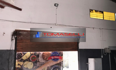 VENTA - MORENO - GALPON 120m2 - LOTE  225 m2 - EX DISTRIBUIDORA DE ALIMENTOS y BEBIDAS