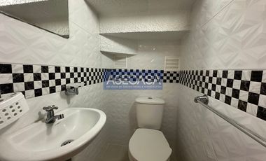 COD. 6215 - SE VENDE CASA - BARRIO:  CASA BLANCA