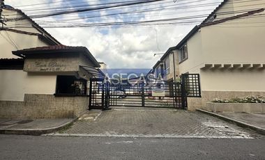 COD. 6215 - SE VENDE CASA - BARRIO:  CASA BLANCA