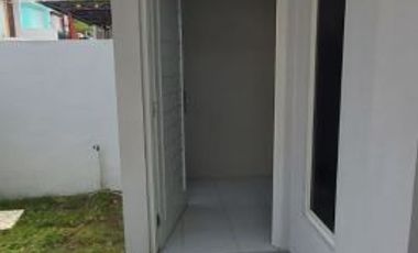 Dijual rumah di Mojosongo Solo