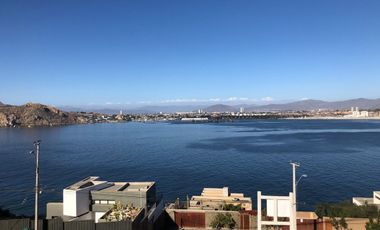 Terreno en Mirador de La Herradura con vista a la Bahía.