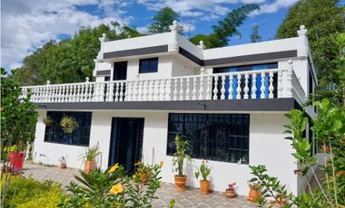 VENPERMUTO EXCELENTE CASA CAMPESTRE UBICADA EN SILVANIA CUNDINAMARCA