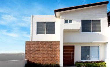 Amplia casa en condominio residencial ( La mas vendida )