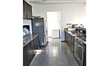 CASA CON PISCINA 5 RECAMARAS AMOBLADA  DOS PISOS EN CORONADO