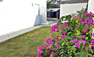 CASA CON PISCINA 5 RECAMARAS AMOBLADA  DOS PISOS EN CORONADO