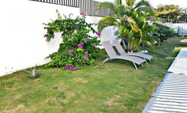 CASA CON PISCINA 5 RECAMARAS AMOBLADA  DOS PISOS EN CORONADO