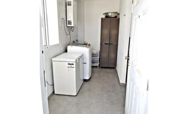 CASA CON PISCINA 5 RECAMARAS AMOBLADA  DOS PISOS EN CORONADO