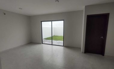 VENTA DE CASA NUEVA EN FRACC. LOMAS DE LA RIOJA EN LA RIVIERA VERACRUZANA