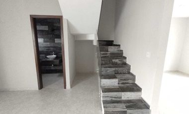 VENTA DE CASA NUEVA EN FRACC. LOMAS DE LA RIOJA EN LA RIVIERA VERACRUZANA