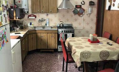 Departamento Tipo Casa en venta en Lanus Oeste