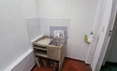 COD. 6346 - SE ARRIENDA CASA - BARRIO: ALARCON