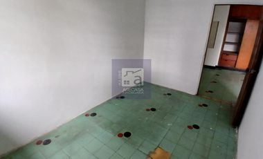 COD. 6346 - SE ARRIENDA CASA - BARRIO: ALARCON