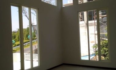 Villa di jual* Lokasi Taman Dayu