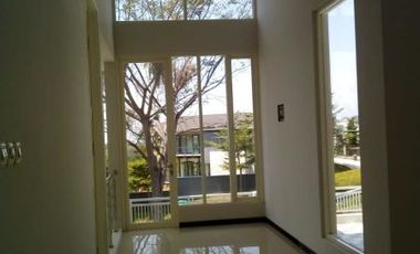 Villa di jual* Lokasi Taman Dayu