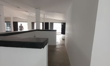 local en arriendo en cabecera del llano. Cod A120629