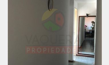 Luminoso departamento de tres dormitorios en venta en San Isidro.