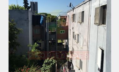 Luminoso departamento de tres dormitorios en venta en San Isidro.