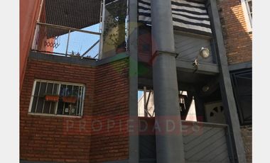 Luminoso departamento de tres dormitorios en venta en San Isidro.