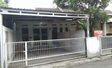 Rumah Strategis Untuk Usaha atau Kantor Jalan Artileri Cilame Ngamprah Bandung Barat