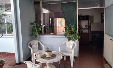 casa en venta en barrio blanco. Cod V101179