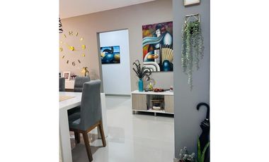SE VENDE APARTAMENTO EN LA CASTELLANA DE MONTERA