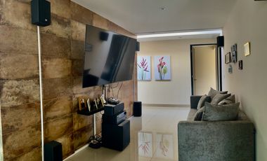 MODERNA Y AMPLIA  CASA EN VENTA EN LAS PLAZAS